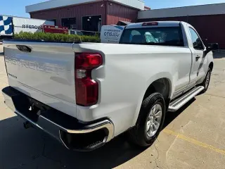 Chevrolet Silverado 1500 2025 4x2 Work Truck 2dr Cabina Regular 8 ft. LB