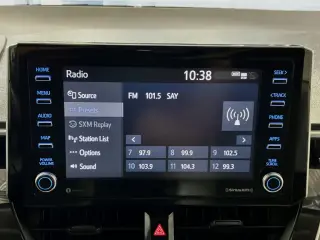 Toyota Corolla Hybrid 2021 LE 4p Sedan
