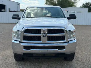 Ram 2500 2016 4x4 Tradesman 4p Camioneta Cabina Completa de 6.3 pies de caja estanca