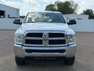 Ram 2500 2016 4x4 Tradesman 4p Camioneta Cabina Completa de 6.3 pies de caja estanca
