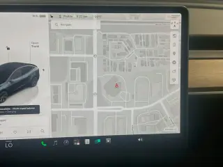 Tesla Model Y 2024 Long Range 4p Crossover