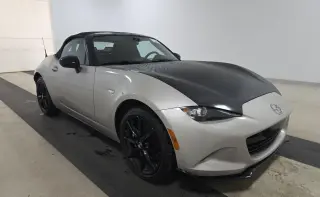 Mazda MX-5 Miata 2023 Club 2dr Convertible en gris máquina 2023 Mazda MX-5 Miata Club con 9,312 millas