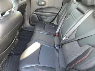 Jeep Compass 2017 4x4 Trailhawk 4dr SUV (lanzamiento a mitad de año)