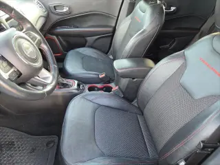 Jeep Compass 2017 4x4 Trailhawk 4dr SUV (lanzamiento a mitad de año)