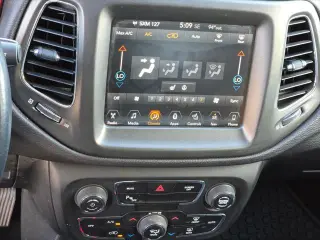 Jeep Compass 2017 4x4 Trailhawk 4dr SUV (lanzamiento a mitad de año)