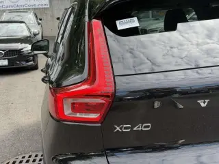 Volvo XC40 2023 AWD B5 Plus Bright Theme 4dr SUV
