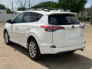 Toyota RAV4 2018 Limited SUV 4 puertas