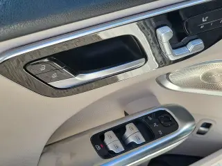 Mercedes-Benz Clase C 2022 C 300 4dr Sedán