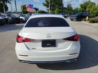 Mercedes-Benz Clase C 2022 C 300 4dr Sedán