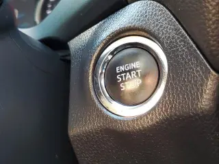 Toyota RAV4 2022 AWD XLE Premium 4dr SUV