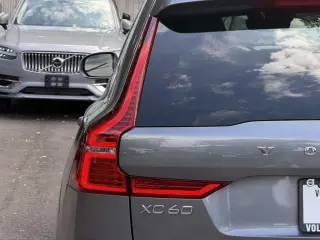 Volvo XC60 2021 AWD T5 Momentum 4p SUV