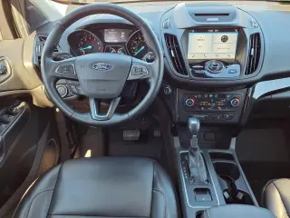 Ford Escape 2017 Titanium 4p SUV