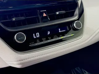 Toyota Corolla 2023 SE 4dr Sedan