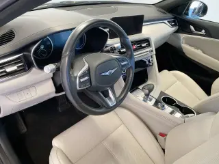 Genesis G70 2025 2.5T Estándar 4p Sedan