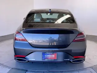 Genesis G70 2025 2.5T Estándar 4p Sedan