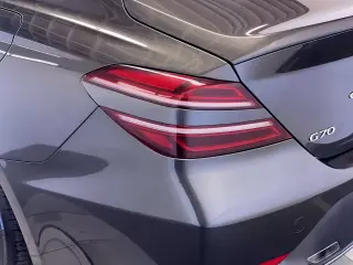 Genesis G70 2025 2.5T Estándar 4p Sedan