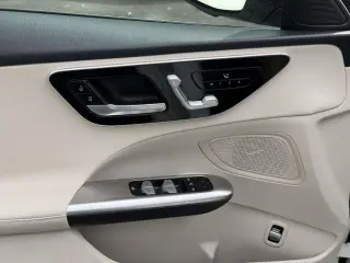 Clase C Mercedes-Benz 2023 AWD C 300 4MATIC 4dr Sedán