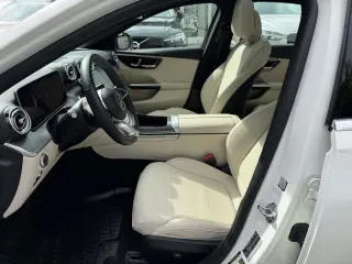 Clase C Mercedes-Benz 2023 AWD C 300 4MATIC 4dr Sedán