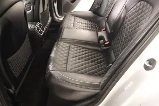 Genesis G70 2019 tracción en todas las ruedas 3.3T Avanzado 4dr Sedán