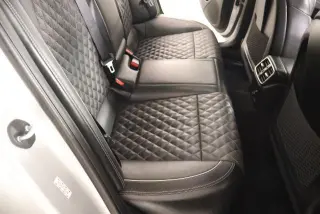 Genesis G70 2019 tracción en todas las ruedas 3.3T Avanzado 4dr Sedán