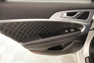 Genesis G70 2019 tracción en todas las ruedas 3.3T Avanzado 4dr Sedán