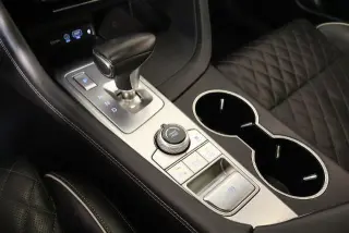 Genesis G70 2019 tracción en todas las ruedas 3.3T Avanzado 4dr Sedán