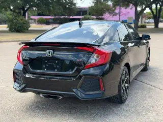 Honda Civic 2019 Si 4p Sedan con llantas de verano