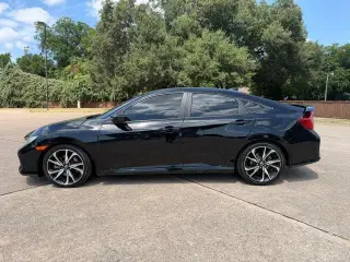 Honda Civic 2019 Si 4p Sedan con llantas de verano