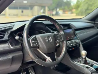 Honda Civic 2019 Si 4p Sedan con llantas de verano