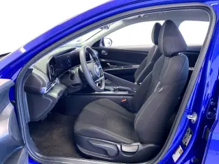 Hyundai ELANTRA 2024 SEL 4p Sedan