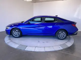 Hyundai ELANTRA 2024 SEL 4p Sedan