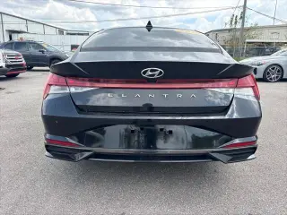 Hyundai ELANTRA 2022 SEL 4p Sedan