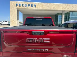 GMC Sierra 1500 2023 4x4 AT4 4dr Crew Cab 5.8 ft. CB