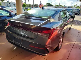 Hyundai ELANTRA 2025 SE 4p Sedan
