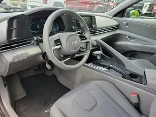 Hyundai ELANTRA 2026 SE 4p Sedan
