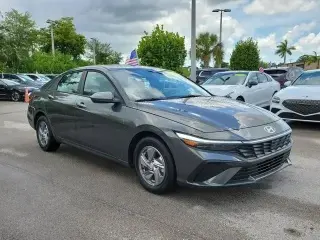 Hyundai ELANTRA 2026 SE 4p Sedan