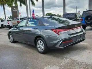 Hyundai ELANTRA 2026 SE 4p Sedan