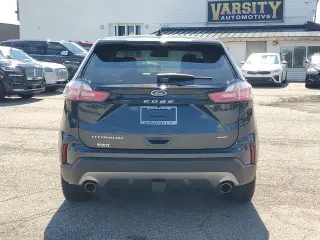 Ford Edge 2023 AWD Titanium 4dr Crossover