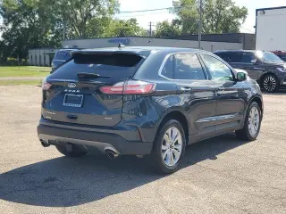 Ford Edge 2023 AWD Titanium 4dr Crossover