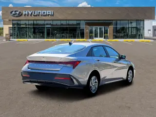 Hyundai ELANTRA Hybrid 2026 Azul Sedán 4 puertas