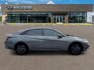 Hyundai ELANTRA 2026 SEL Sport 4p Sedan