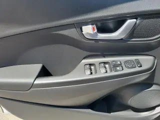 Hyundai KONA 2023 AWD SEL 4dr Crossover
