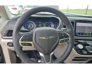 Chrysler Pacifica 2023 AWD Touring L minivan de 4 puertas