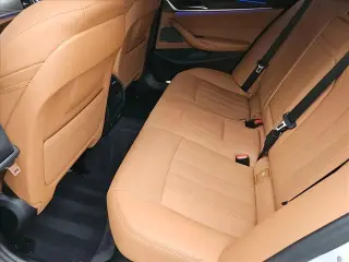 BMW Serie 5 2023 540i 4dr Sedán