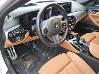 BMW Serie 5 2023 540i 4dr Sedán