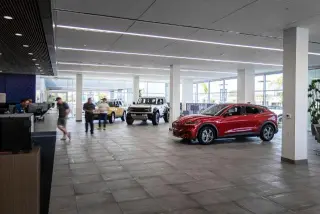 Toyota Corolla Híbrido 2026 LE 4dr Sedán