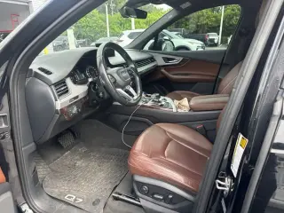 Audi Q7 2019 AWD quattro SE Premium 45 TFSI 4p SUV