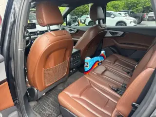 Audi Q7 2019 AWD quattro SE Premium 45 TFSI 4p SUV