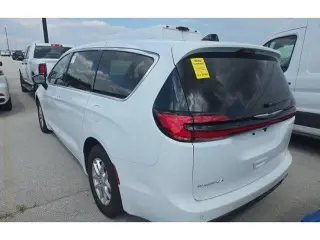 Chrysler Pacifica 2026 Select 4dr Mini-Van
