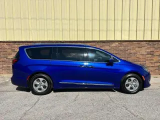 Chrysler Pacifica Hybrid 2018 Touring L Mini-Van 4puertas